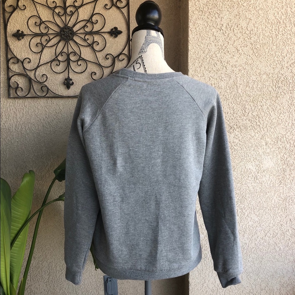 Star Wars sweater. - Picture 4 of 6